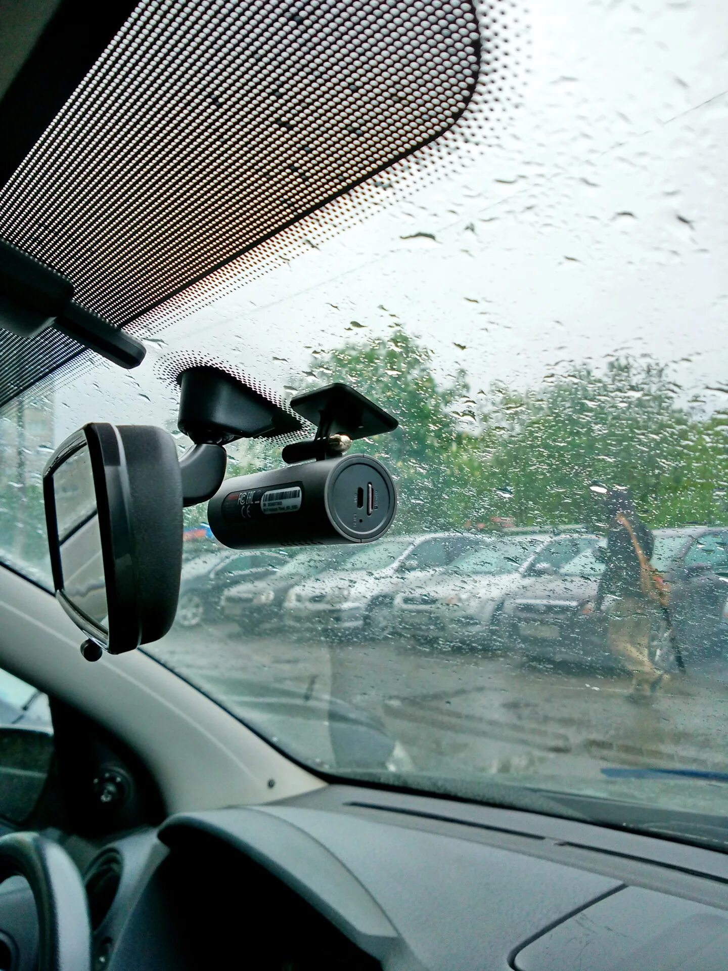 70mai на стекле. Видеорегистратор xiaomi 70mai dash cam m300. Видеорегистратор xiaomi 70mai d08. Регистратор 70mai. Видеорегистратор 70 mai 1s.