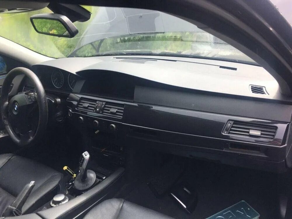 Как снять панель бмв е60 торпедо в коже BMW 5 series (E60), 2,5 л, 2008 года тюнинг DRIVE2