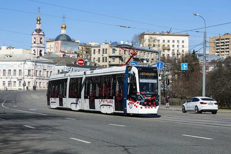 Трамвай Москва Сити. 71-639 Трамвай. Трамвай 71-911ем в Москве фото. Маршрут парада трамваев в москве