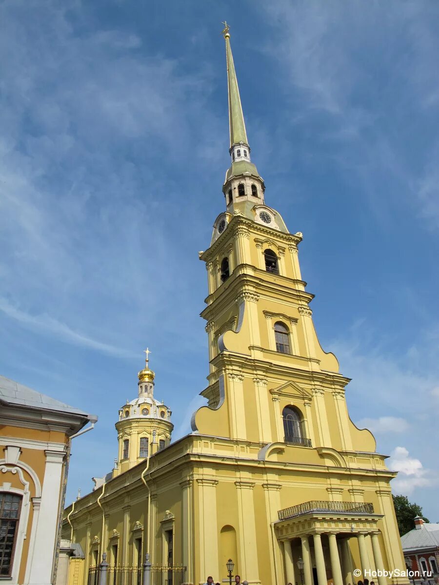 Шпиль (архитектура). Шпили храмов. Колокольня петропавловского собора в санкт-петербурге. Шпиль петропавловского собора санкт-петербурге. Шпиль петропавловской крепости.