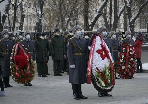 бал в петербурге. московское нумизматическое общество фото. честь 124. честь 124. честь 124.