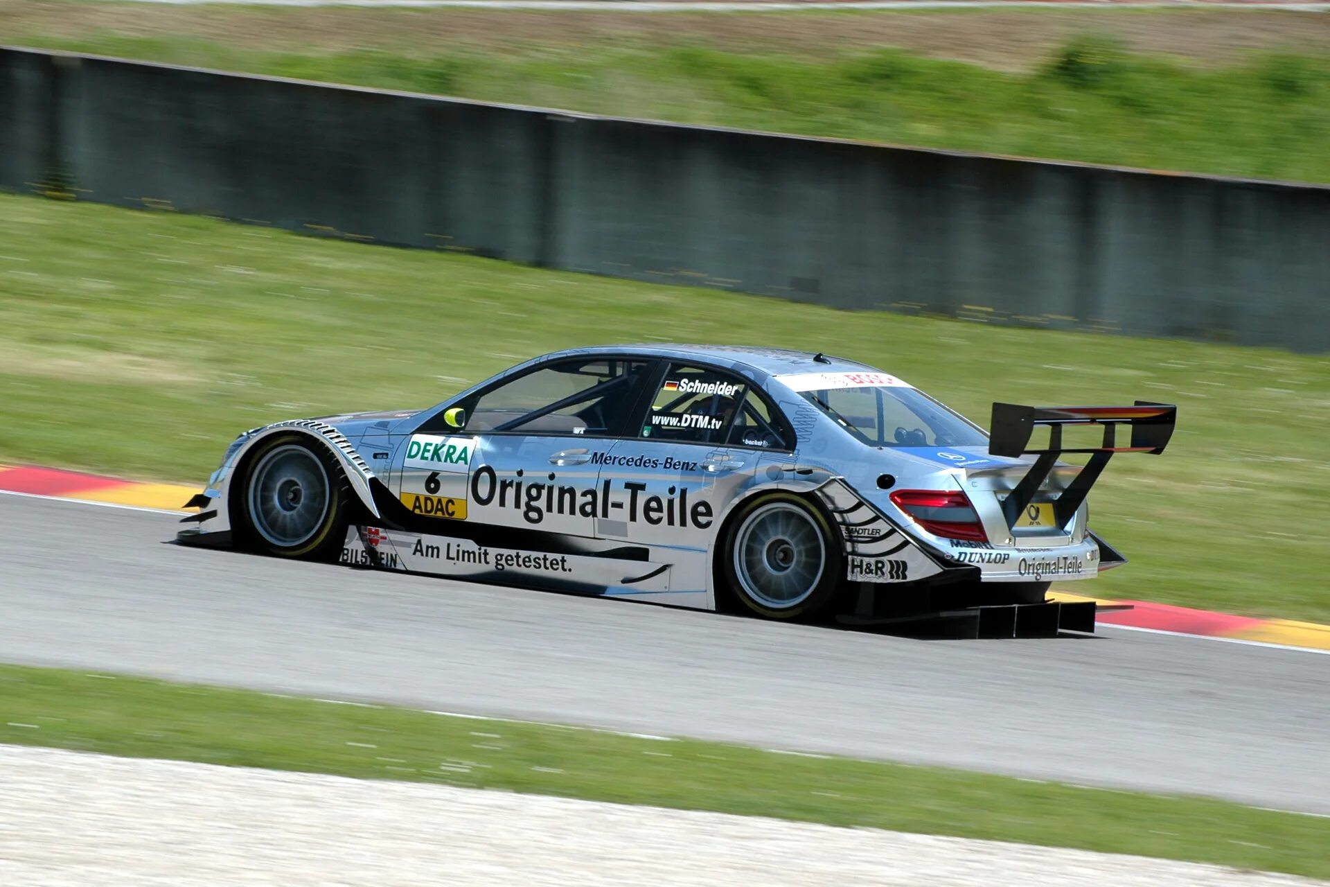 Mu dtm mb. Mercedes-benz c-class dtm. мерседес dtm 2025. mercedes benz dtm 210 1994. mercedes c class dtm.