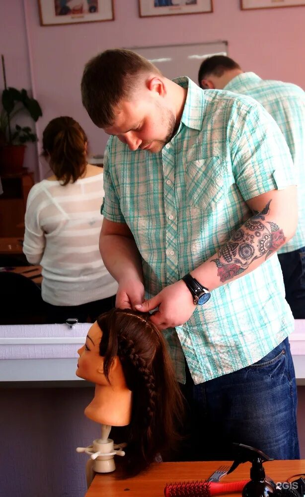 Салон красоты ухта. Парикмахер ухта. Комильфо ухта. Улица оплеснина в ухте. , 12.