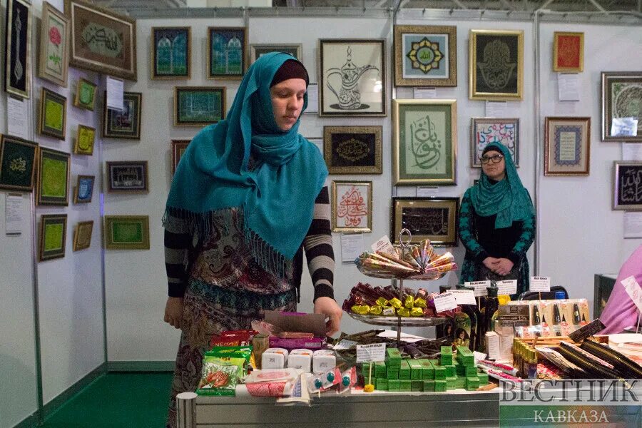 Чечня Халяль. Мусульманские продукты. Халяль мусульманский продукт. Исламские товары Чечня.