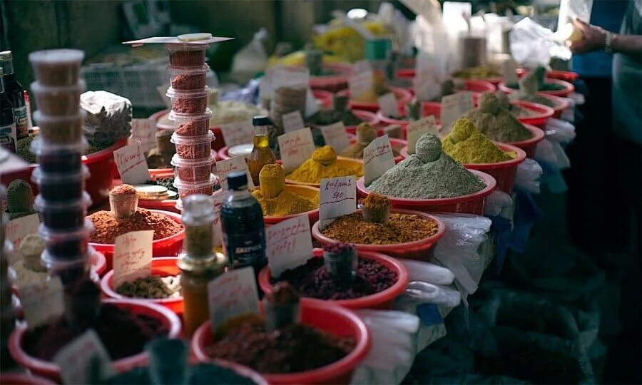 Армянская соль. Армянское мясо в специях. Цитрон приправа армянская приправа. Приправы и специи. Армянская соль приправа.