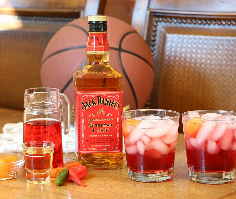 Brandy alexander коктейль. Jack daniels honey коктейли. Коктейль джек. Джек роуз коктейль. Джек роуз напиток.
