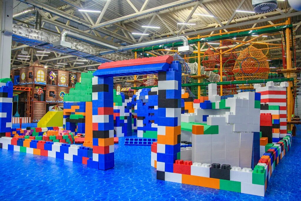 Ванна парк тольятти. Баныкина 21 тольятти альпен парк. Vanana park саранск сити парк. Банана парк тольятти парк хаус. Ванна парк тольятти.