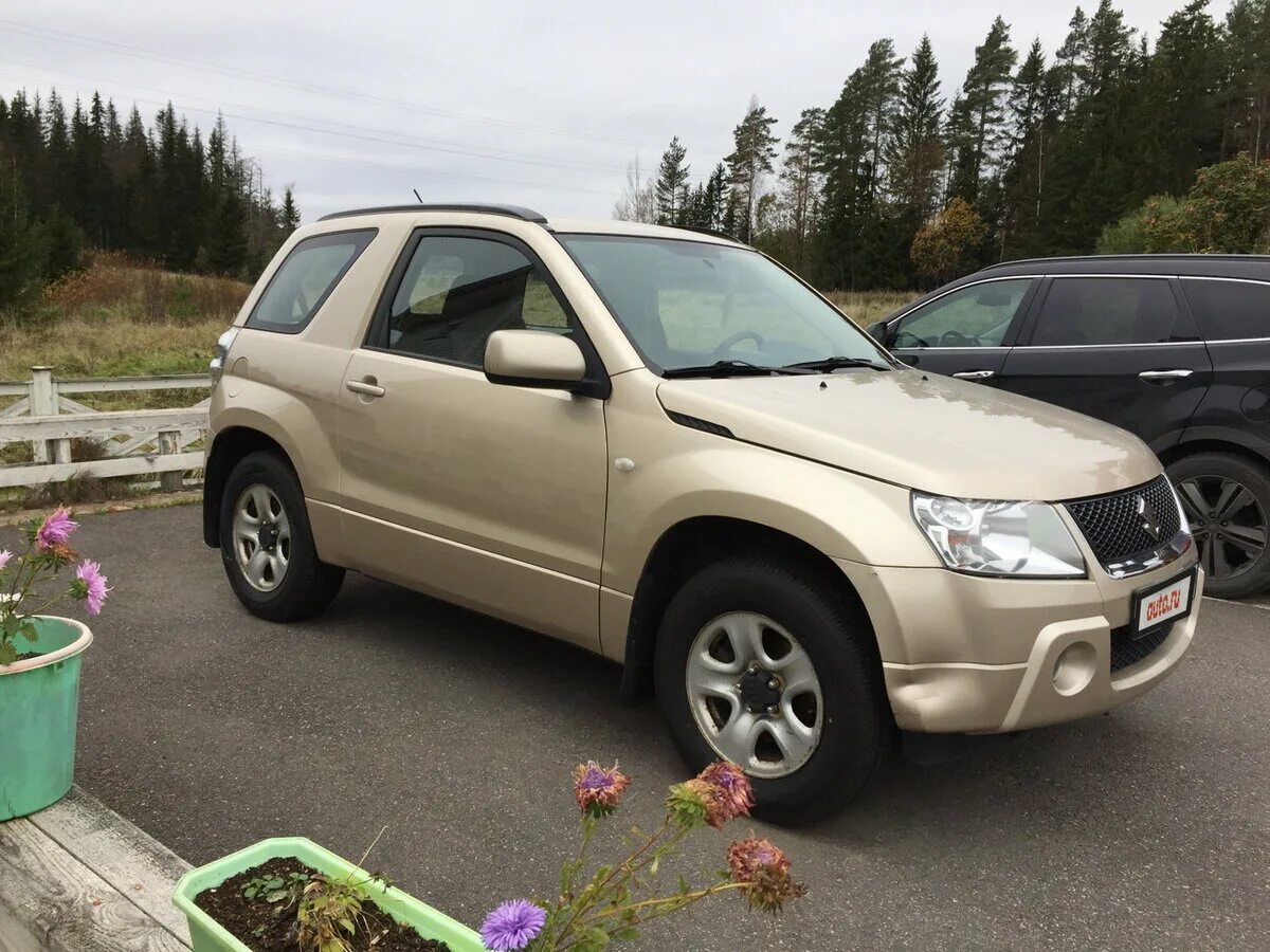 Suzuki grand vitara 3 внедорожный. Suzuki grand vitara 3-х дверный. Сузуки гранд витара 3 рестайлинг отзывы. Сузуки витара серебристая. Сузуки витара 2010 года.