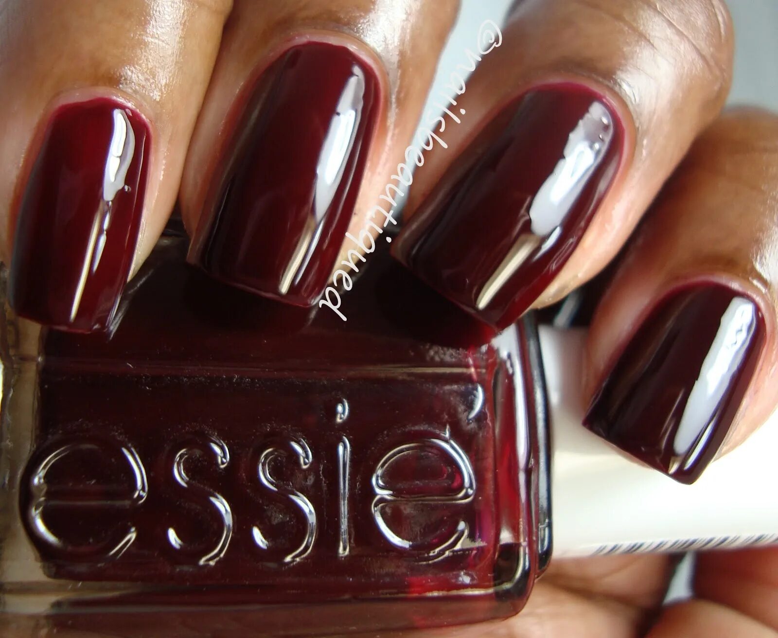 Лак Essie 45 родственная душа. Essie 666. Essie родственная душа. Essie провокация.