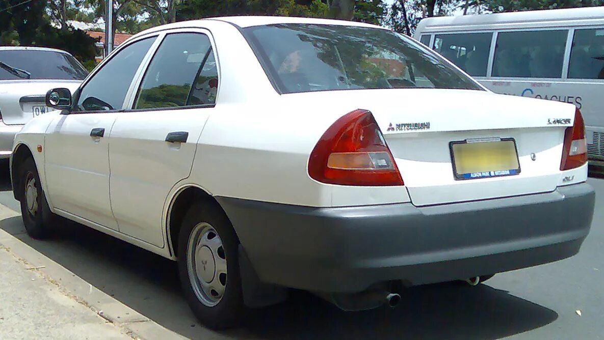 Мицубиси лансер 1. 3 1996. Mitsubishi lancer 1996. Митсубиси лансер 7 1996. Митсубиси лансер 7 1996.