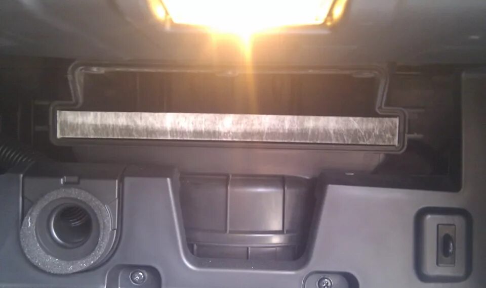 Замена салонного фильтра на KIA Ceed