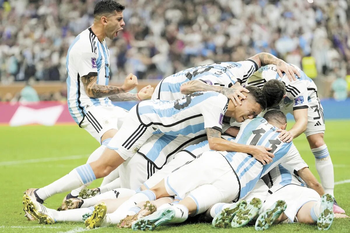 ЧМ-2022 Аргентина Франция Месси Мбаппе. Аргентина Франция 2022 финал. Сборная Аргентины 2022. Аргентина чемпион 2022.