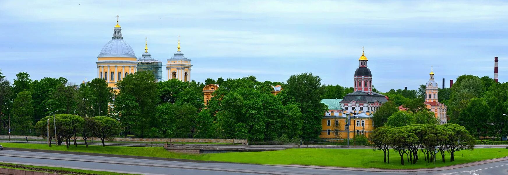 Комплекс зданий Александро-Невской лавры в Петербурге планируют отреставрировать