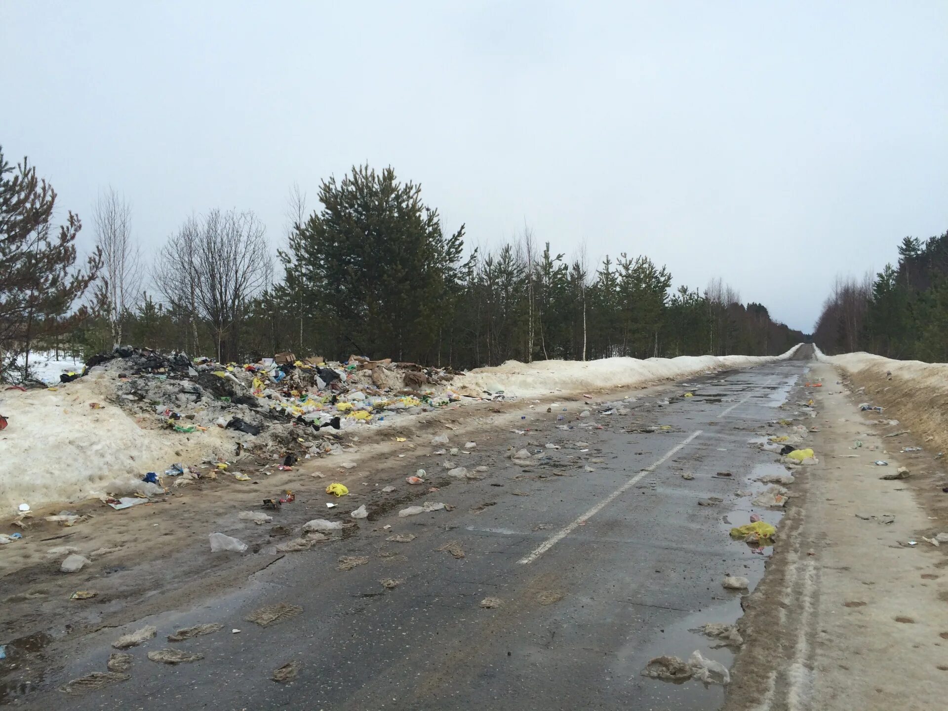 Погода в спаспорубе. Картинка снежной свалки.