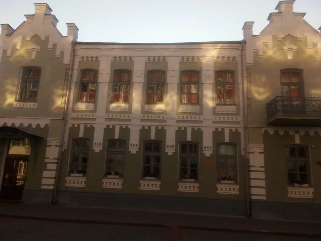 Колледж искусств могилев. Колледж искусств могилев. Могилёвский государственный колледж искусств. Гимназия школа искусств могилев. Могилев ленинская 11.