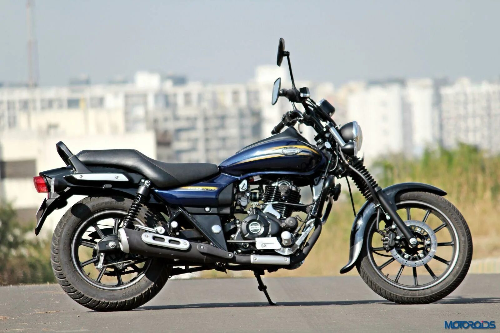 Street 150. Баджадж авенджер 220. мотоцикл bajaj avenger. bajaj avenger street. bajaj street 220.
