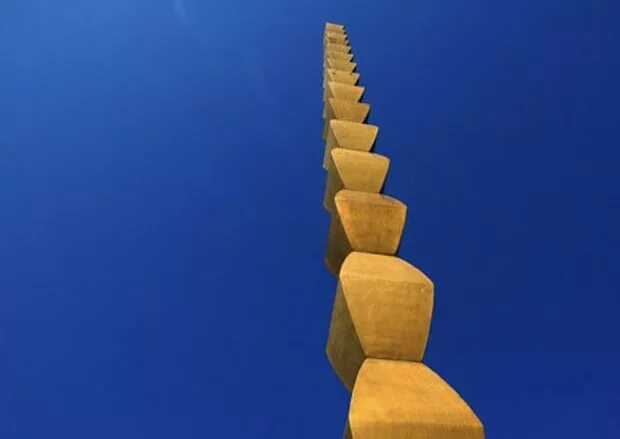 бесконечных колонн. бесконечных колонн. бесконечной колонной константина бранкузи. бесконечная колонна бранкузи. колонна бранкузи.