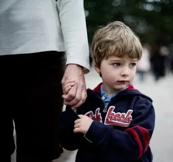 Стоит отдавать ребенка в детский сад
