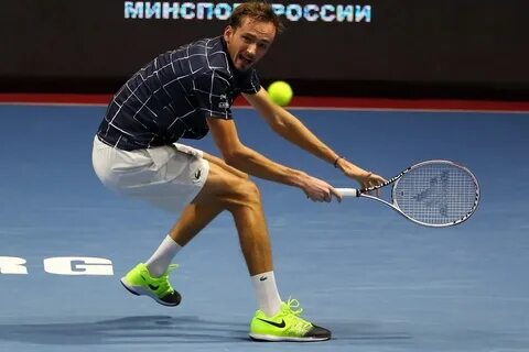 Проиграв теннис