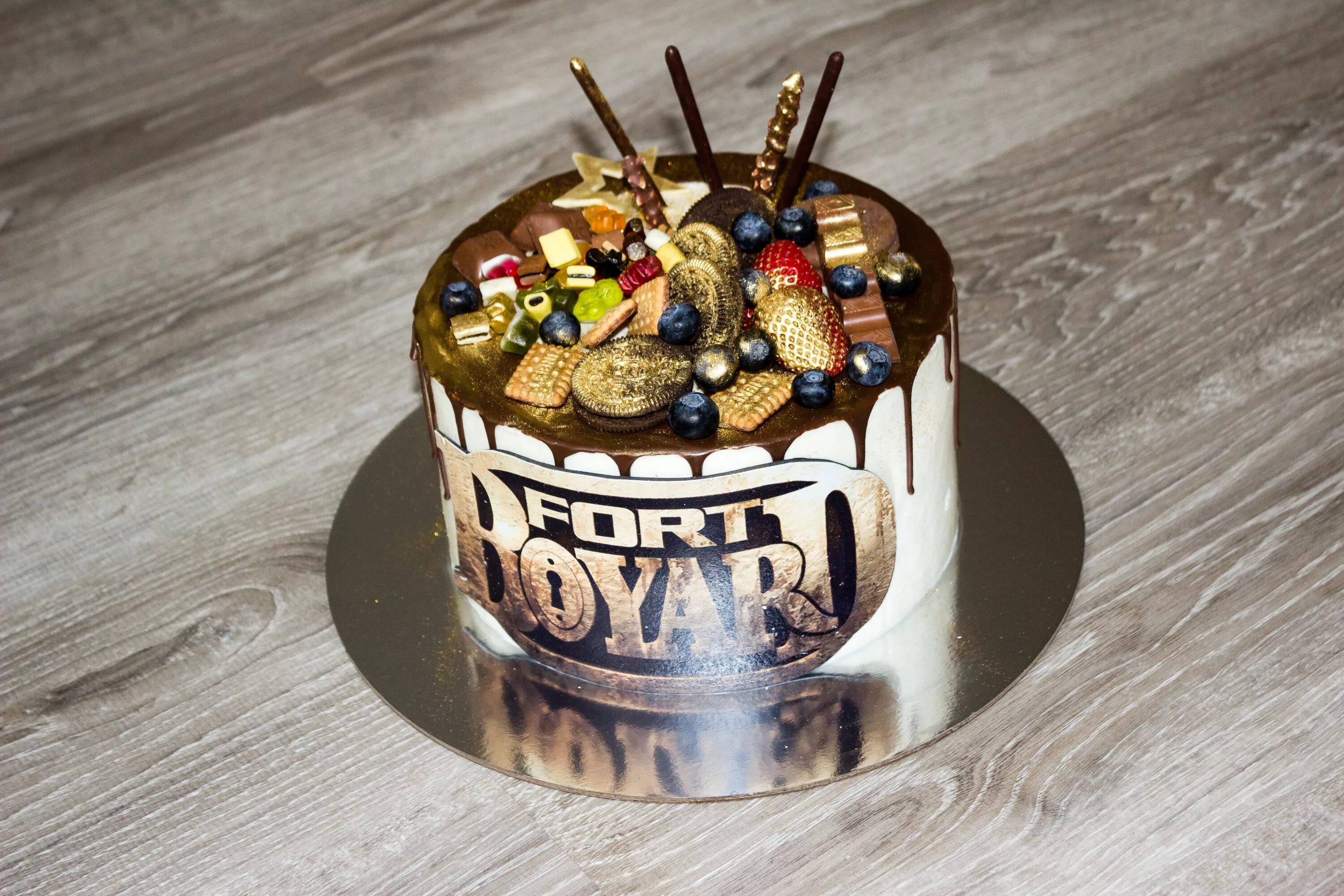 Торт в стиле форт боярд для девочки. Торт форт боярд. Торт форт боярд для мальчика. Торт форт боярд. Торт форт боярд для мальчика.