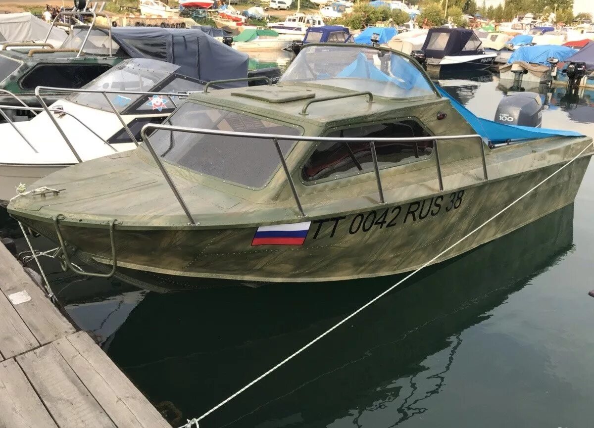 Мотолодка москва 2. Катер на москве реке. Катер ладога 2. Казанка 5м4. Лодки москва 2 амур2 стрела.
