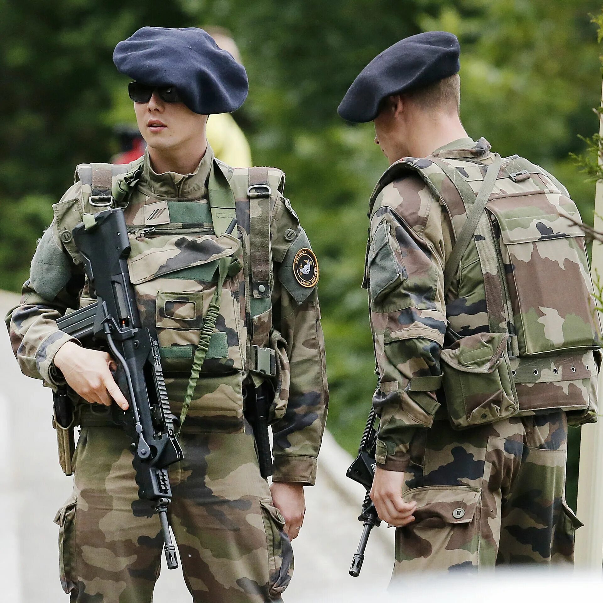 Современная Военная форма. Военная форма Франции. Солдат армии Франции. Французская армия.
