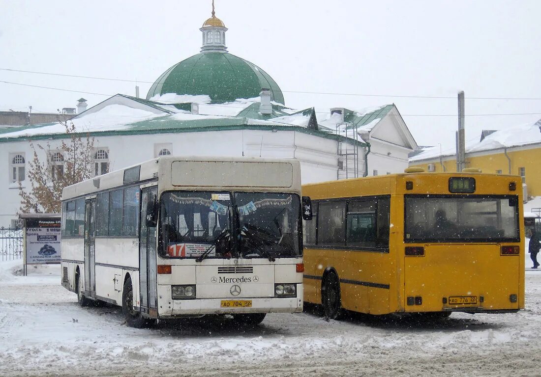 Сайт барнаула автобусов. Автобус Барнаул. Барнаульский автобус. Автобус 20 Барнаул новый. Барнаул автобусы Мерседесы.