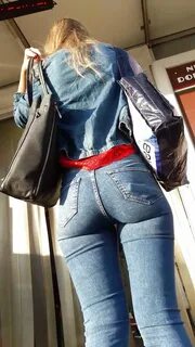 Candid tight jeans teen - Photo #4.