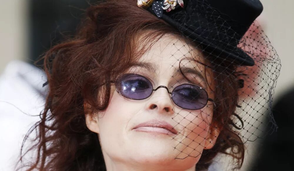 Хелена бонем 2024. Хелена бонем 2024. Хелена картер. Хелена бонем картер актриса. Хелена бонем картер беллатриса за кадром.