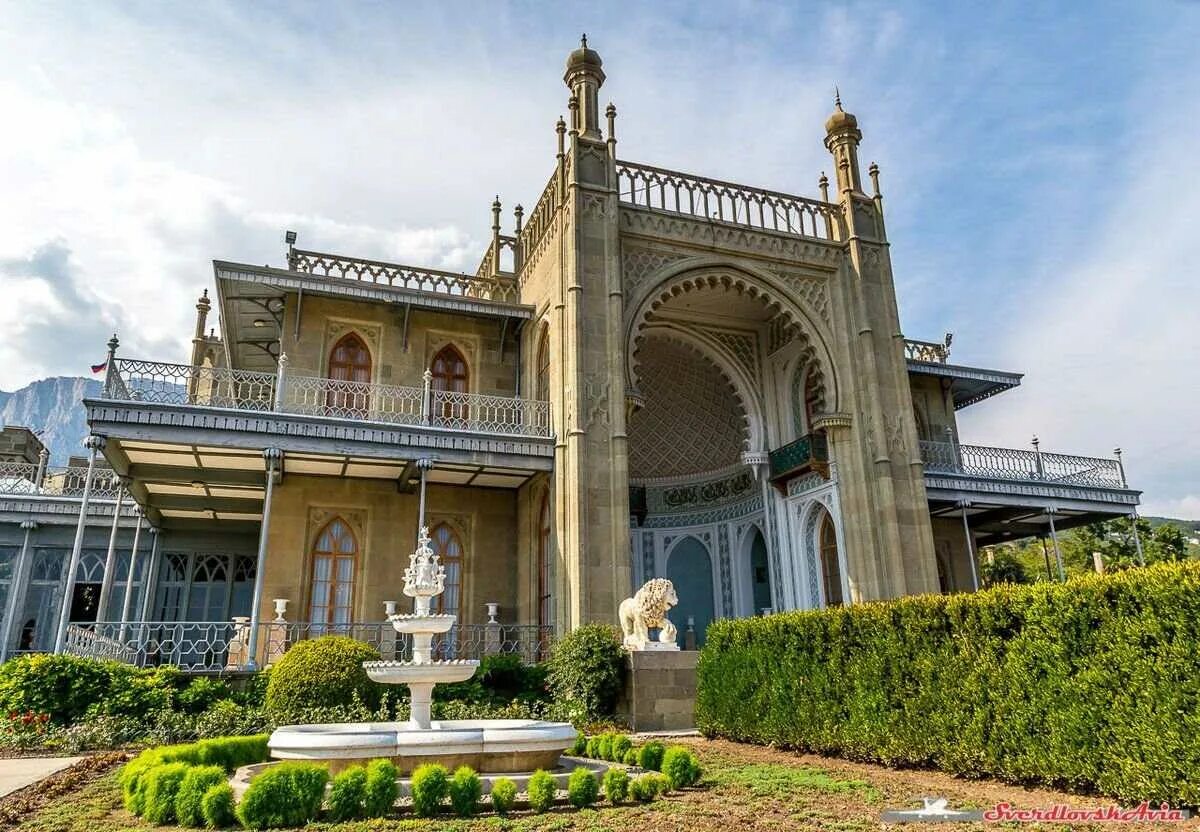 Крым Ялта Воронцовский дворец. Воронцовский дворец Южная терраса. Алупкинский дворец Ялта. Борцовский дворец Ялта. Сайт дворцы крыма