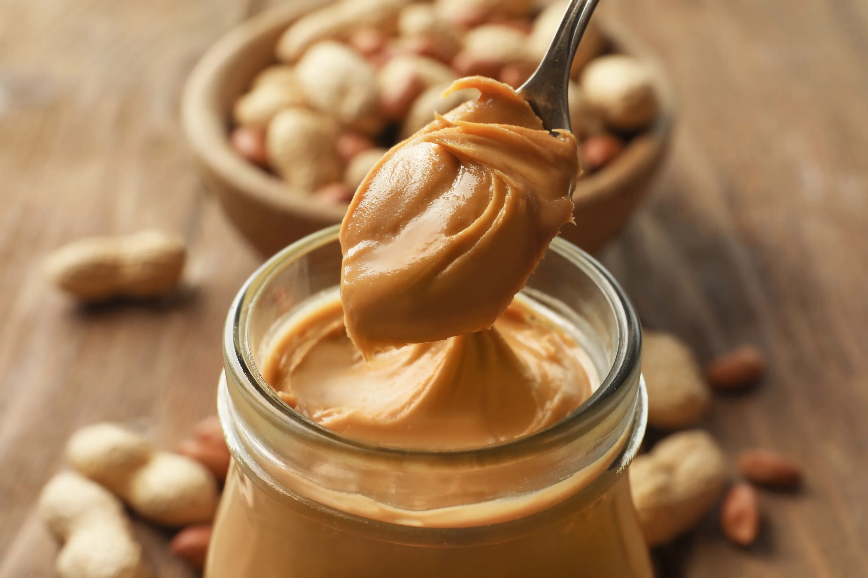 Арахисовая паста peanut butter. Шоколадно арахисовая паста. Раф урбеч кофе. Урбеч с блинчики. Дагестанская нутелла урбеч.