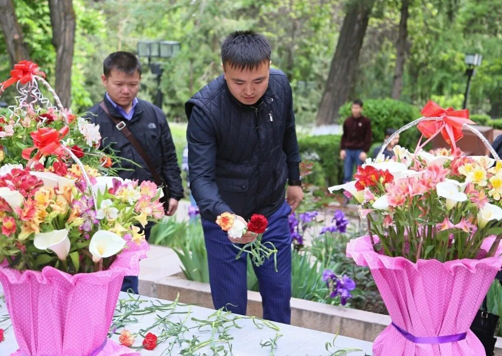 Город ош 2013. Ош 2005. Новости ош кыргызстан. Цон ош хбк. Огонь памяти 2024 акция в ош кыргызстане.