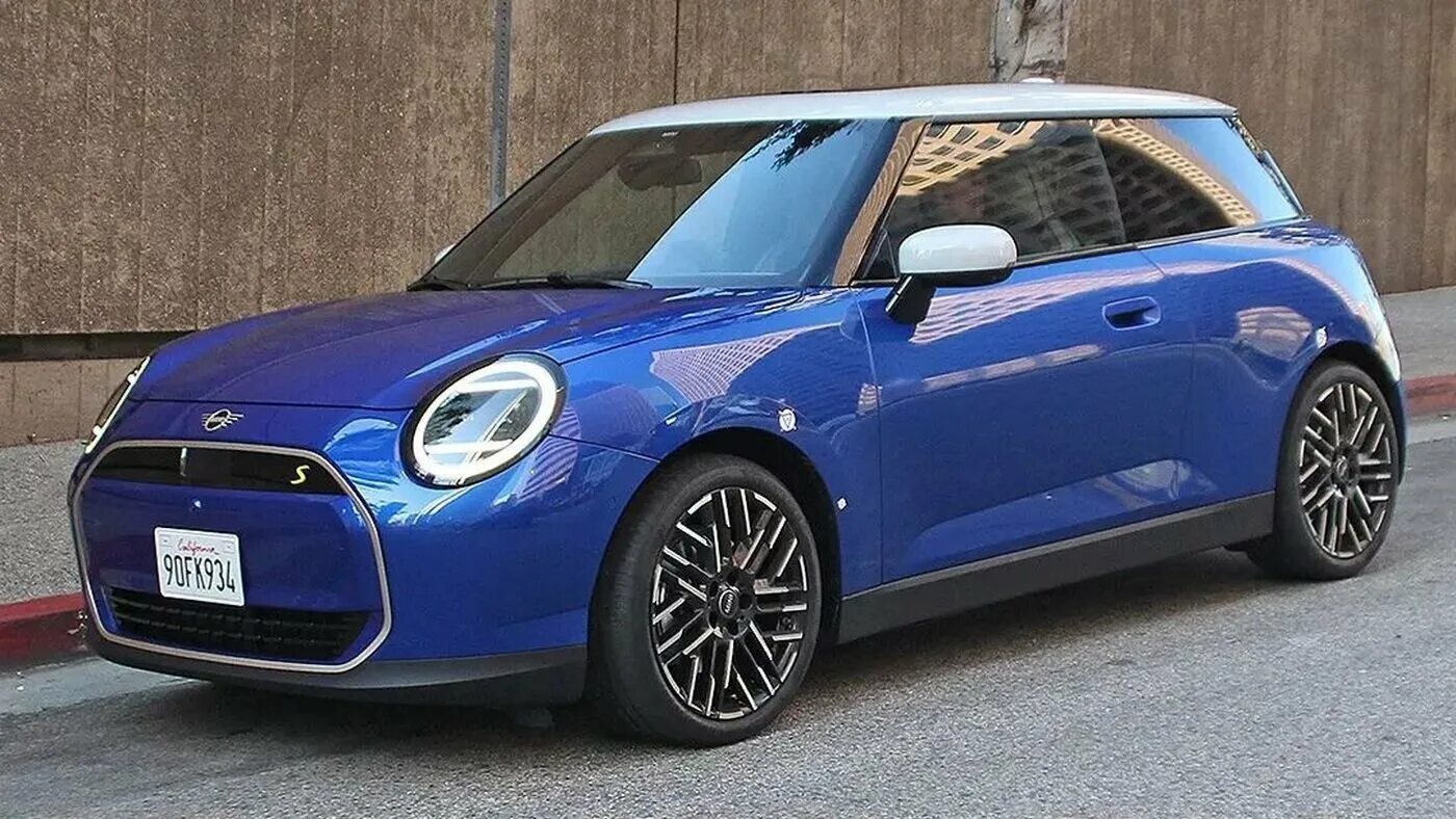 Мини Купер 2023. Новый мини Купер 2023. Mini Cooper New 2024. Мини купер 2024