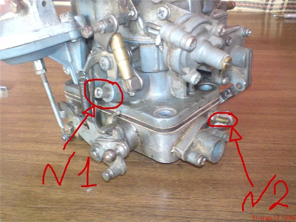 Винт холостого хода ДААЗ 2105. Карбюратор ВАЗ 2105 регулировочные винты ДААЗ. Винт холостого хода на карбюраторе ДААЗ 2105. Карбюратор ВАЗ 2105 регулировочные винты.
