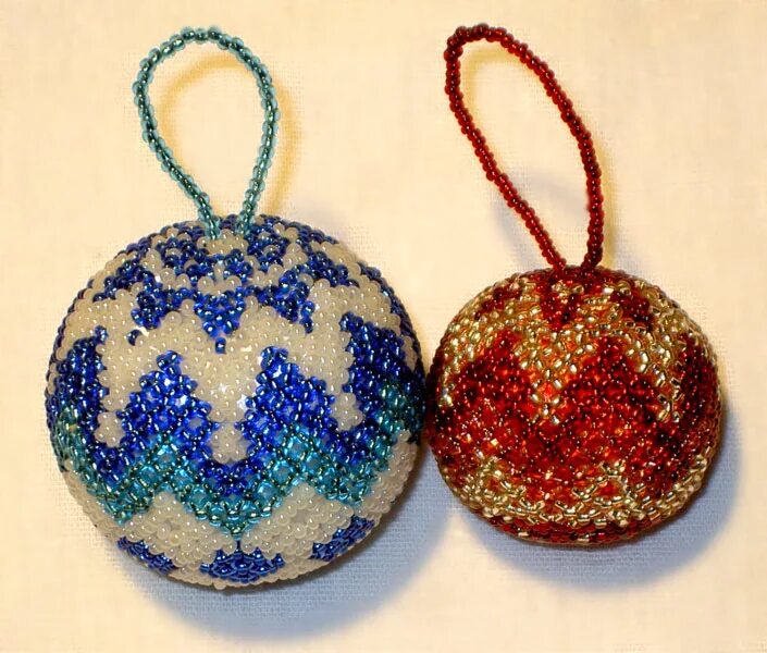 Елочный шар из бисера своими руками. Елочный шар из бисера своими руками. Елочные игрушки своими руками из бисера. Елочный шар из бисера своими руками. Елочный шар из бисера своими руками.