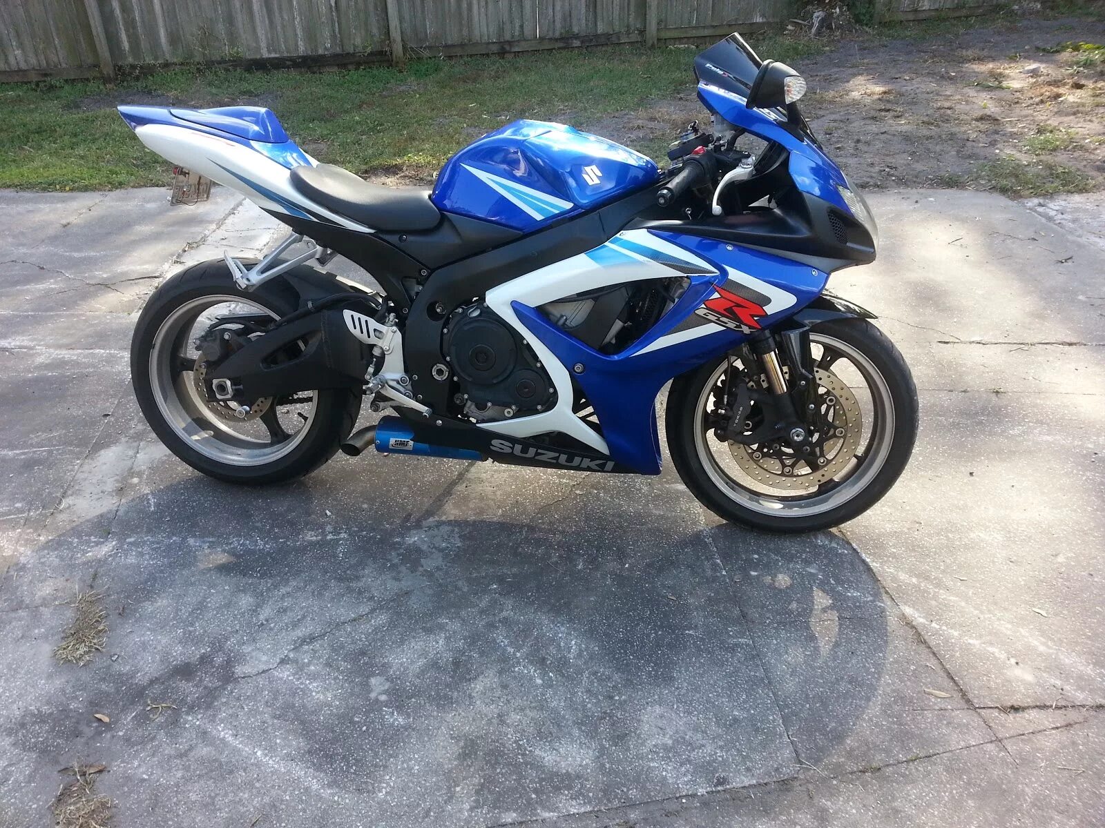 Gsxr 750. Suzuki gsxr 750. suzuki gsxr 750 2006. сузуки 750 gsx r. suzuki джиксер 750.