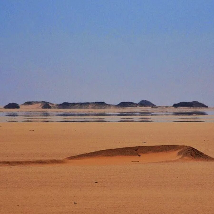 Оптическое явление в пустыне. Мираж в пустыне явление. мираж явление природы. природное явление мираж-оазис. мираж атмосферное явление.