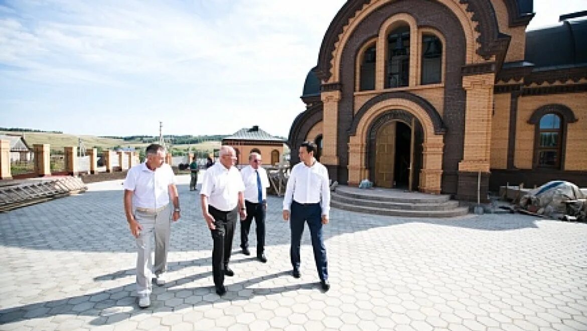 Могилы в оренбурге. Село аксенкино оренбургская область. Погода в аксенкино оренбургская область. Аксенкино фото. Село аксенкино.