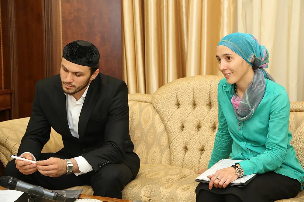 Невеста с сыном. Сандра кэш википедия. Жена бека. Марета евкурова. Ольга александровна ильина боратынская.