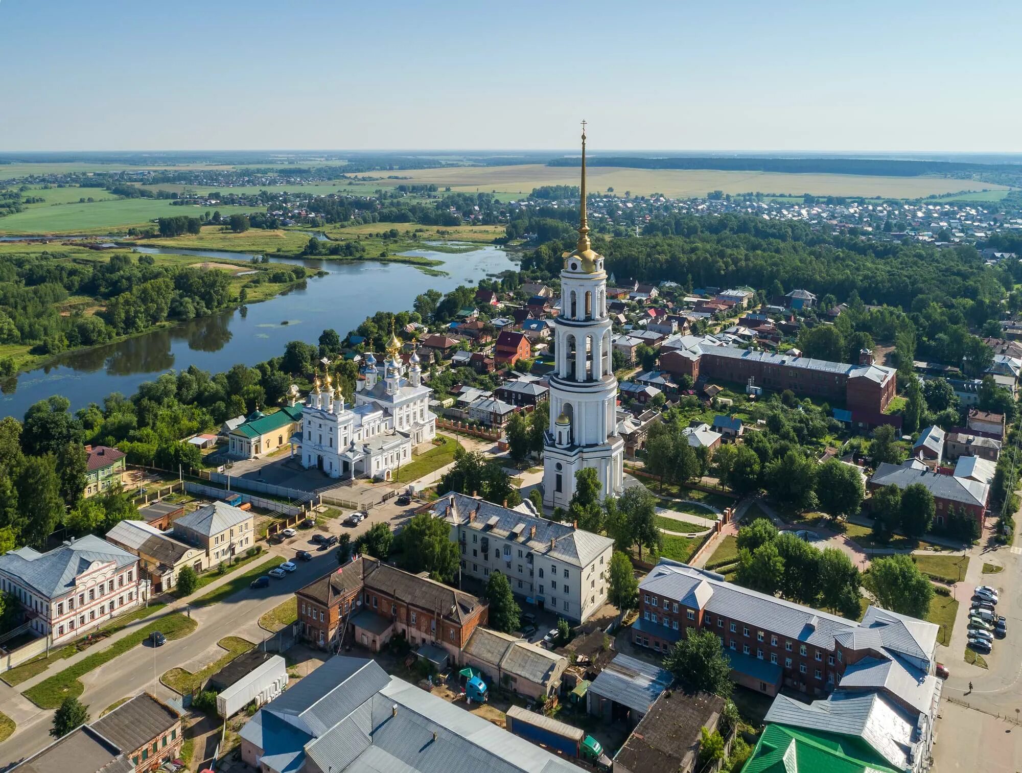 Сколько лет ивановской области. Шуя Ивановская область. Ивановская область город Шуя колокольня.