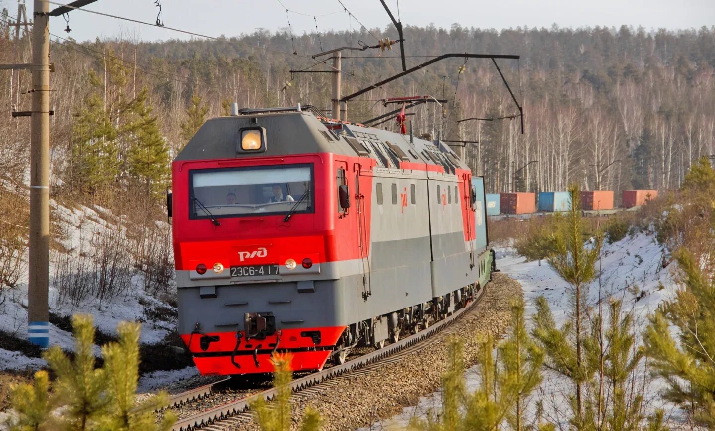 Электровоз синара 2эс6. 2эс6 Синара. 2эс6 электровоз. Синара электровоз. 2эс6 002 электровоз.