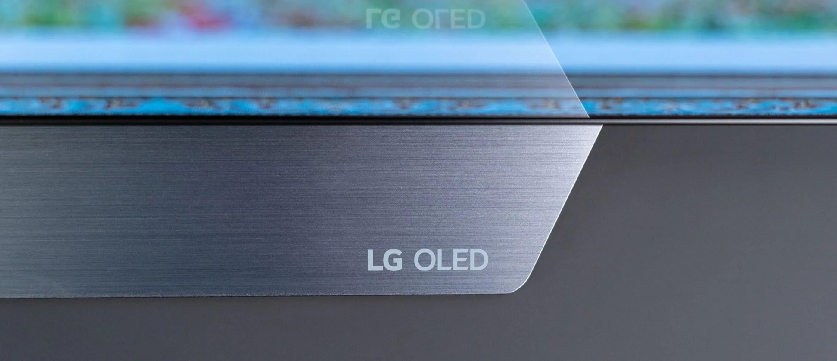 Кромка зеркала фацет. Обои для oled экранов. Преимущество oled. Кромка экрана. Отверстия в панели с кромкой экран.