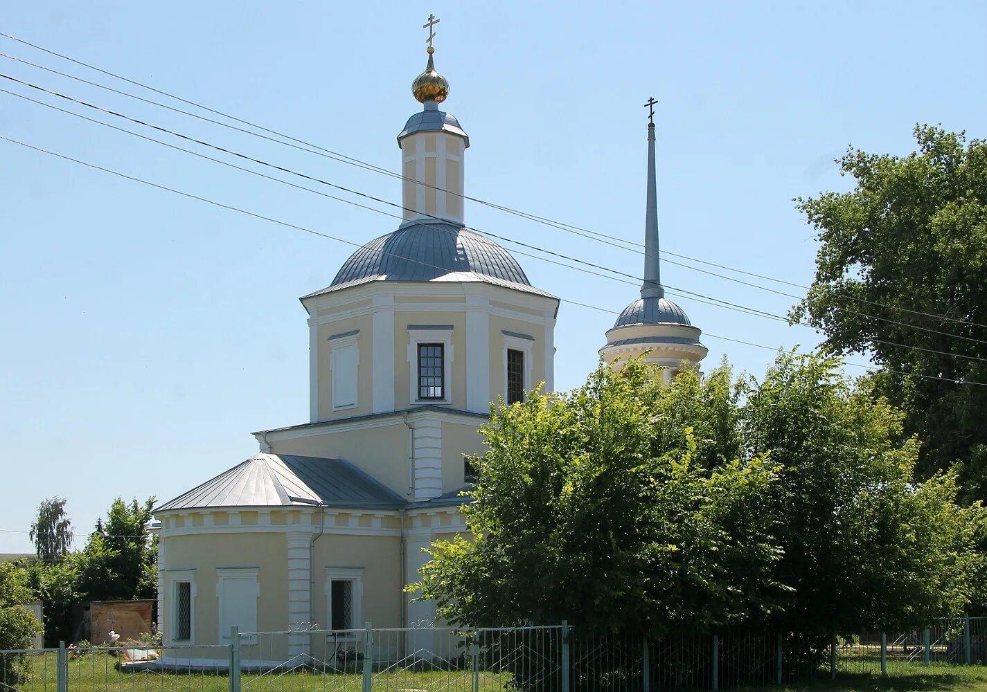 Храм Николая Чудотворца в Колбино Воронежской области. Колбино Репьевский район. Никольский храм село Колбино. Церковь в Колбино репьёвского района.