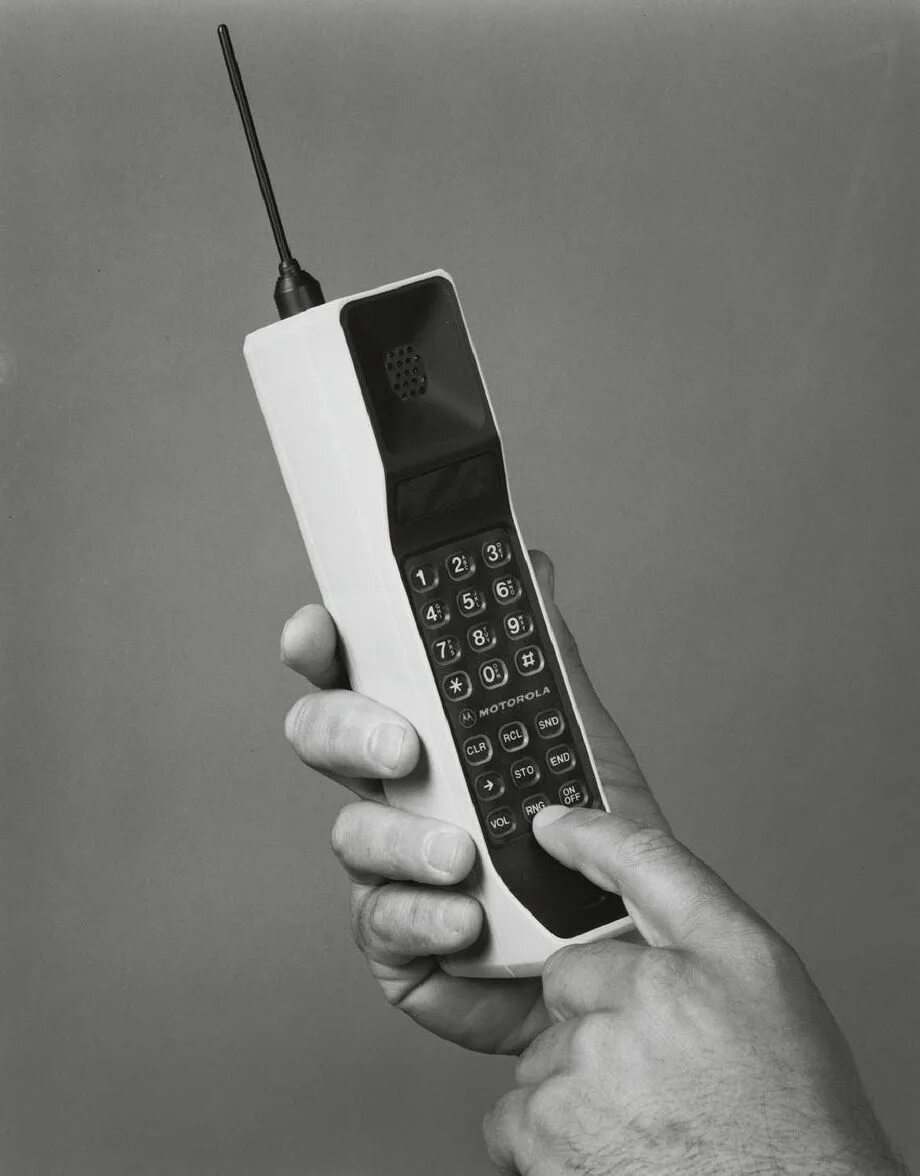 Nokia mobira senator (1982 год). телефоны 1982 года. первый мобильный телефон. марки телефонов. Mobira md59-nb2.