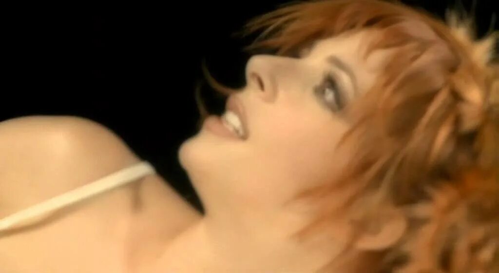 L amour n est rien mylene farmer. L amour n est rien mylene farmer