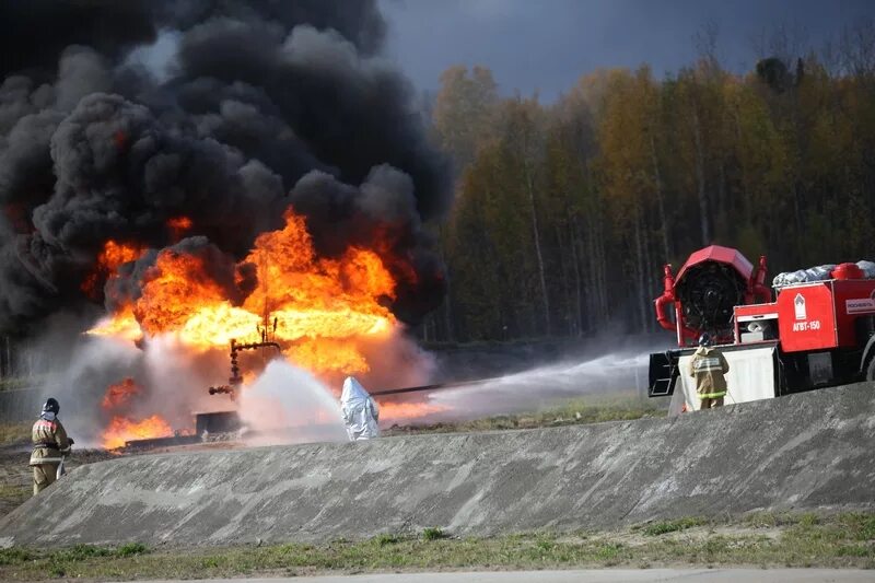 Пожар. Тушение пожаров на газопроводе. Пожары на нефтегазовых объектах. Локализация и тушение пожаров. Тушение газопроводов