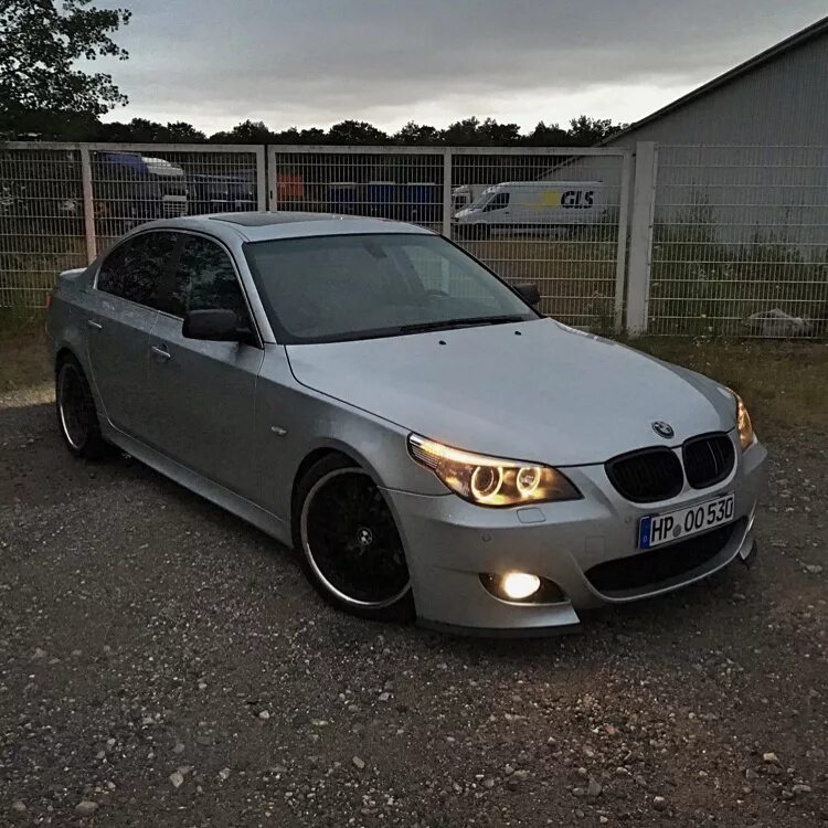 BMW e60 530i. БМВ 5 е60. BMW 530 e60. BMW e60 Silver. Дорого ли содержать бмв е60