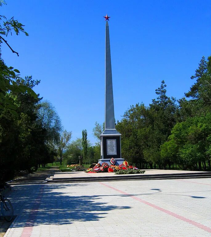 Станица абинская. Памятники Абинска. Абинск Краснодарский край. Краснодарский край Абинск Абинск. Г. Абинск (Абинский район).