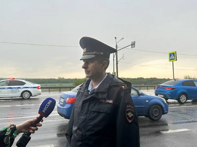 Инспектор бдд. Гаи киров. Пристегни ремень безопасности гибдд. Гибдд на дороге. Инспектор бдд.