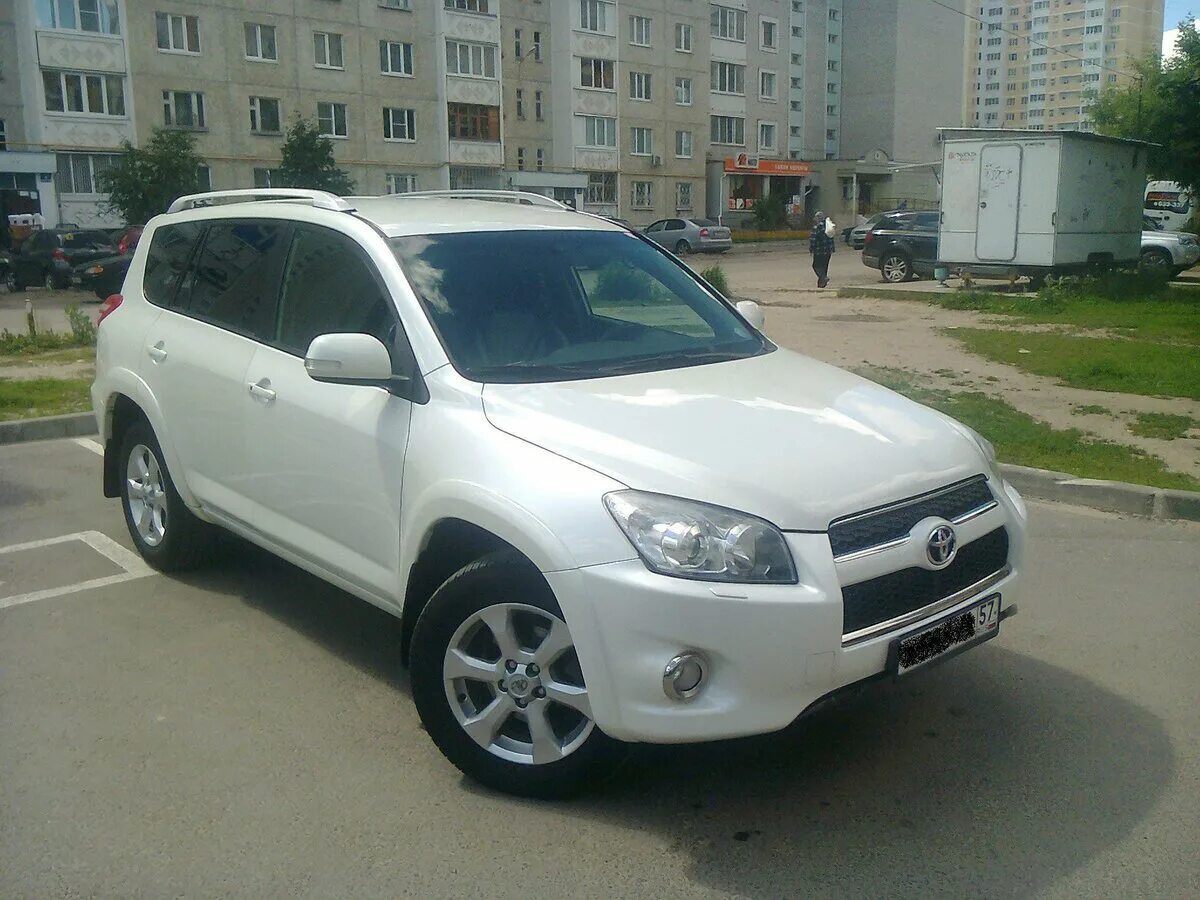 Купить тойота рав 4 лонг. Toyota rav4 long 2.4. Toyota rav4 2010 белый. Toyota rav4 2010 long. Тойота рав 4 2010 белая.